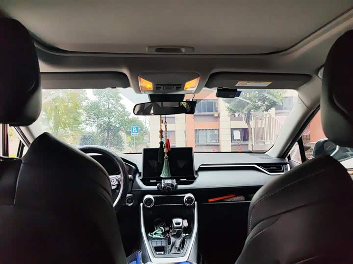 Фото 9 - Toyota Wildlander