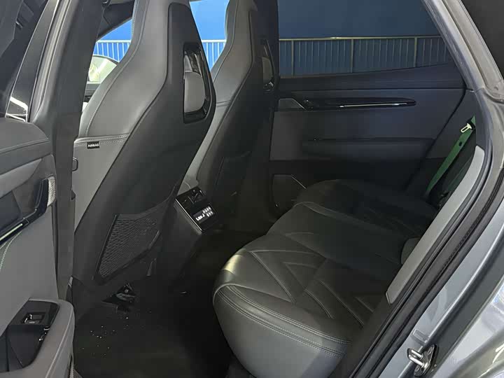 Фото 5 - Zeekr 001