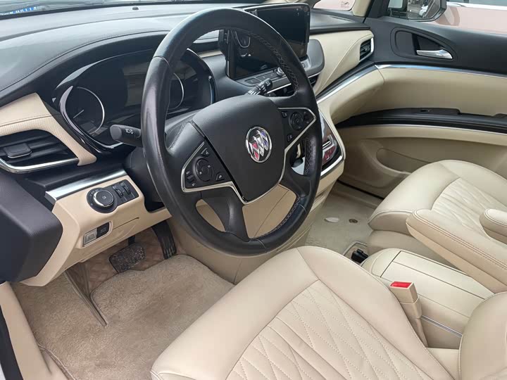 Фото 4 - Buick GL8 ES