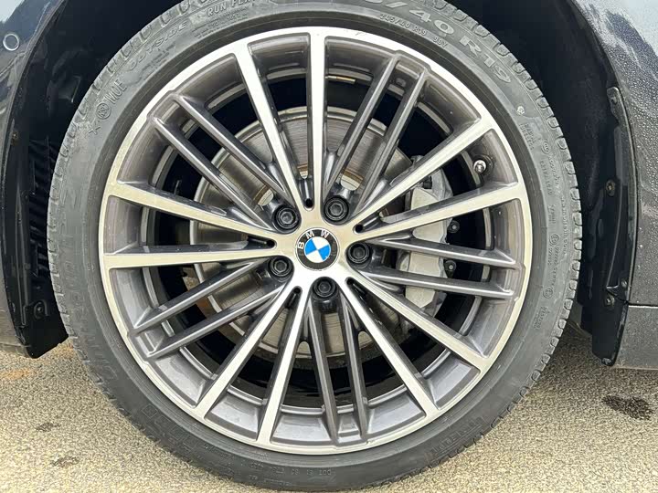 Фото 10 - BMW 5 Series