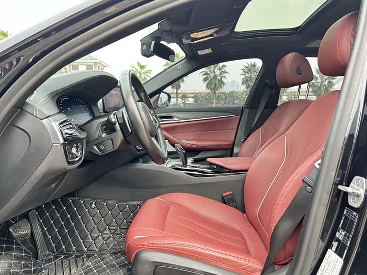 Фото 21 - BMW 5 Series