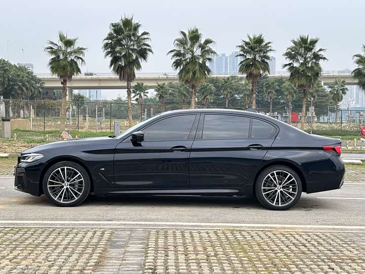 Фото 5 - BMW 5 Series