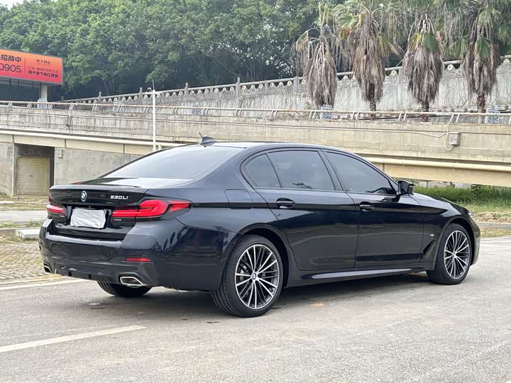 Фото 8 - BMW 5 Series