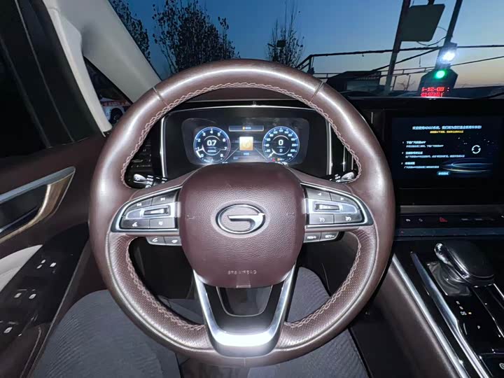 Фото 12 - GAC Trumpchi M8