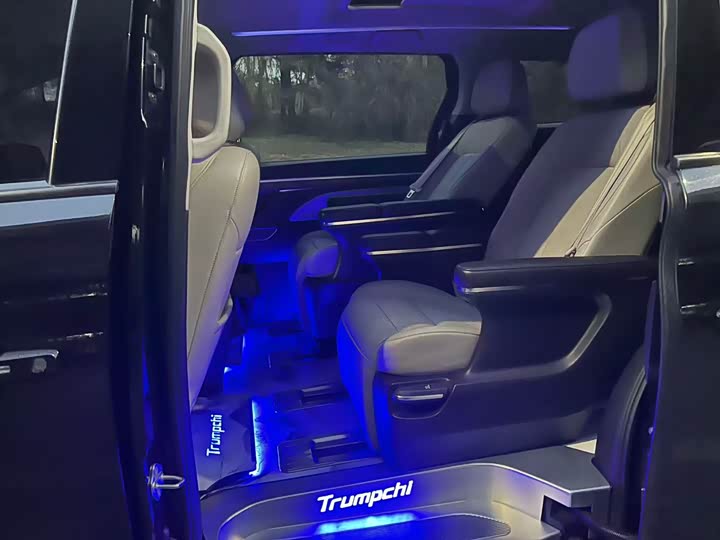 Фото 9 - GAC Trumpchi M8