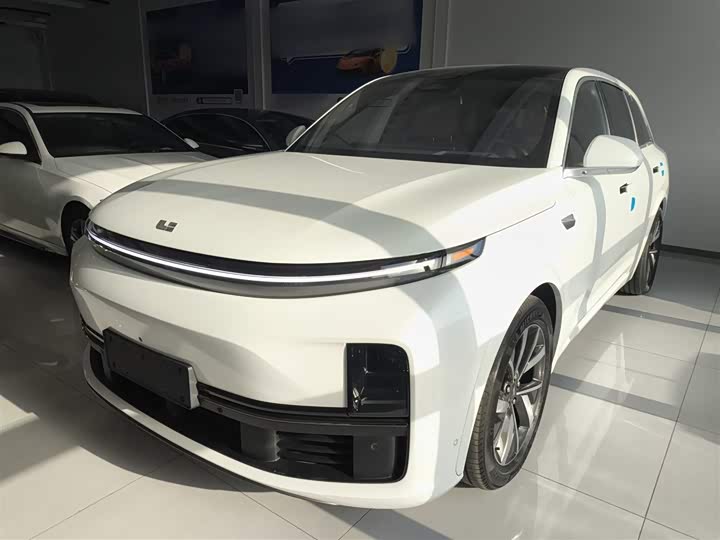 Фото 2 - LiXiang L7