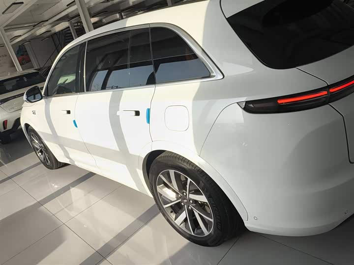 Фото 5 - LiXiang L7