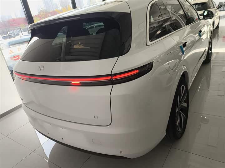 Фото 6 - LiXiang L7