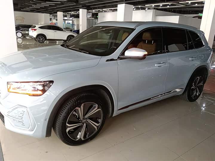 Фото 5 - Geely Monjaro L Hybrid