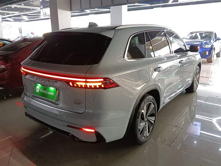 Фото 7 - Geely Monjaro L Hybrid