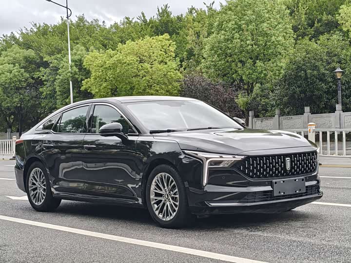 Фото 3 - Bestune B70