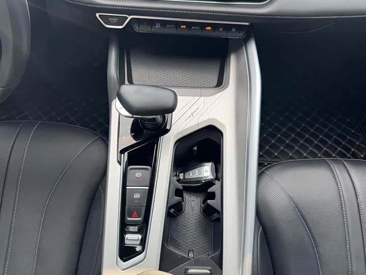 Photo 19 - Geely Preface