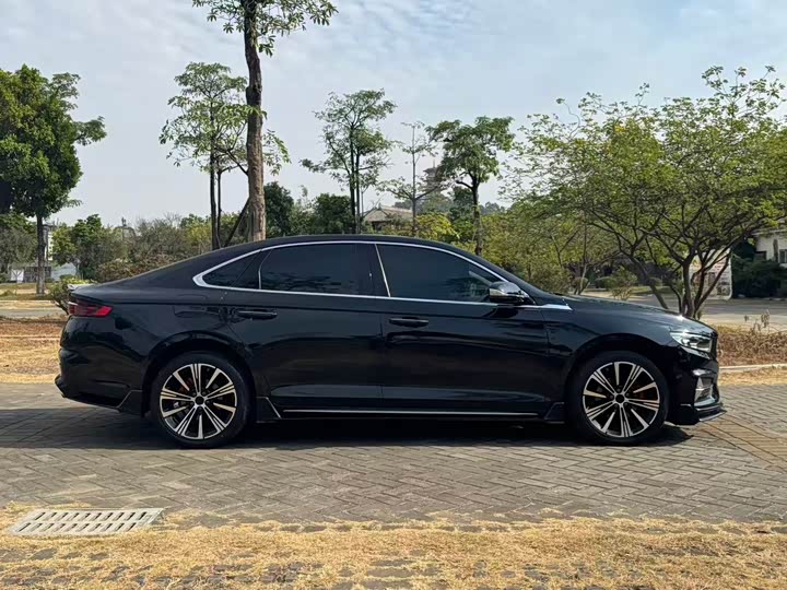 Photo 7 - Geely Preface