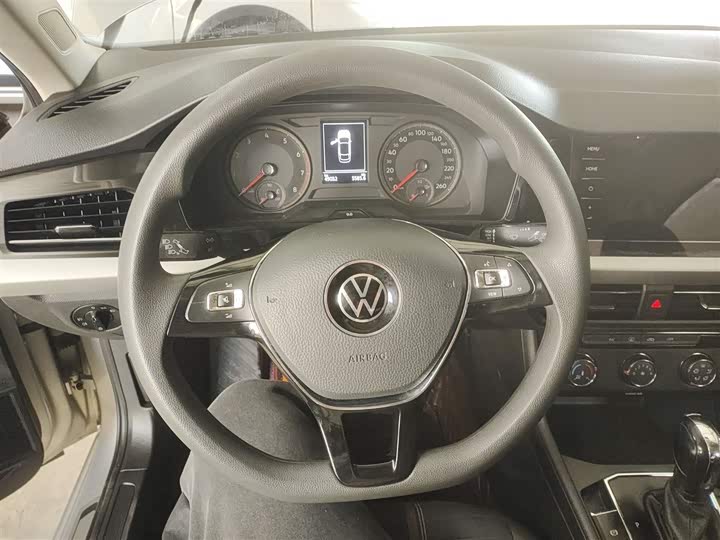 Фото 11 - Volkswagen Lavida