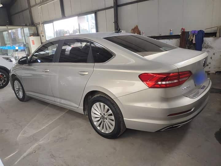 Фото 5 - Volkswagen Lavida