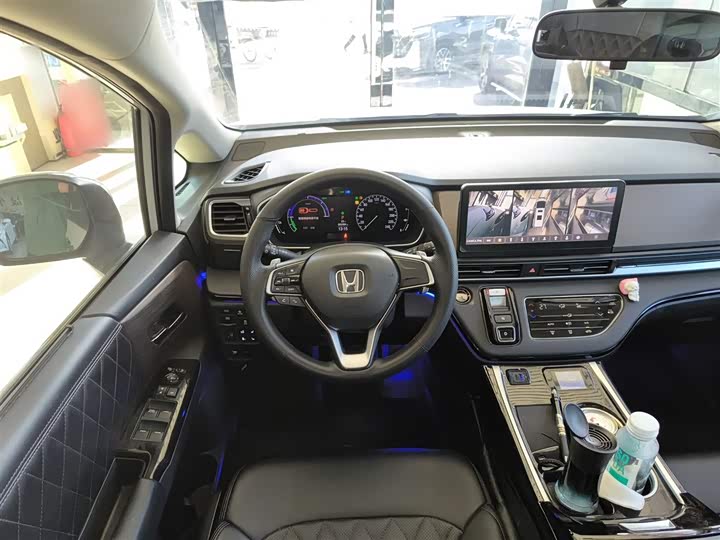 Фото 11 - Honda Odyssey