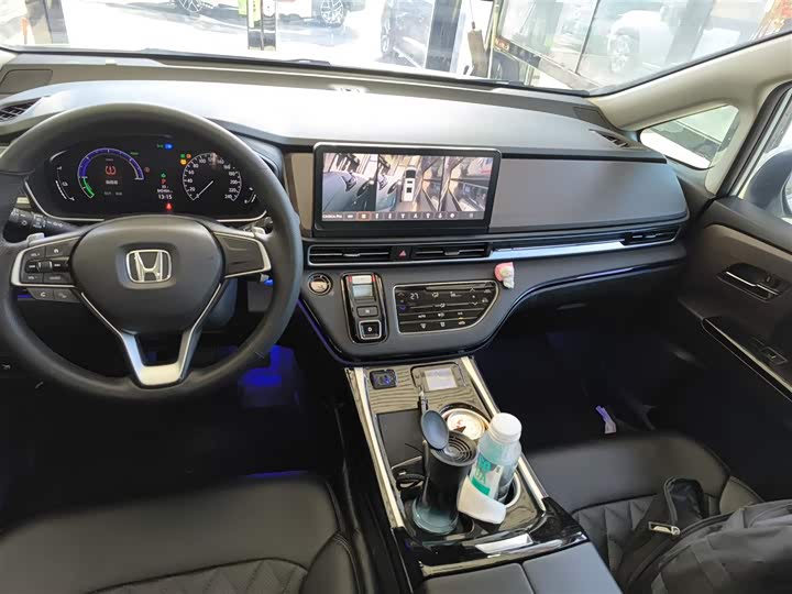 Фото 13 - Honda Odyssey