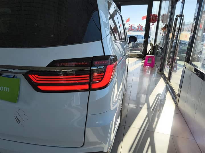 Фото 8 - Honda Odyssey