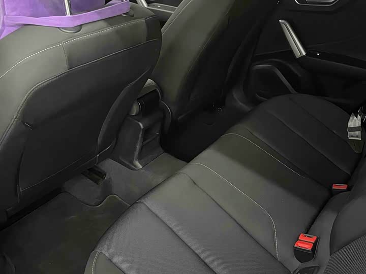 Фото 20 - Audi Q2L