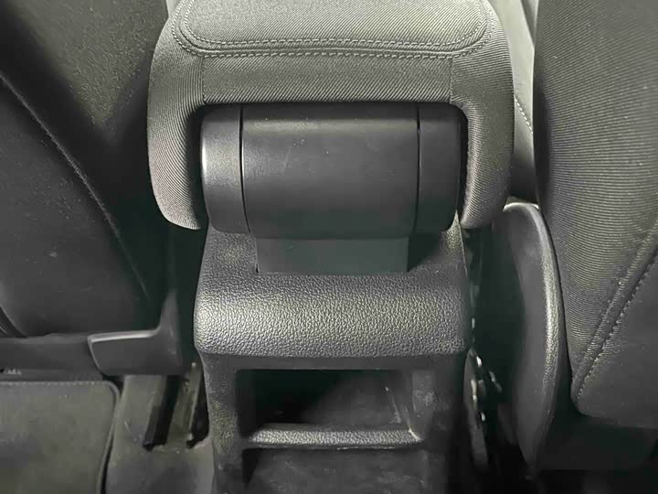 Фото 21 - Audi Q2L