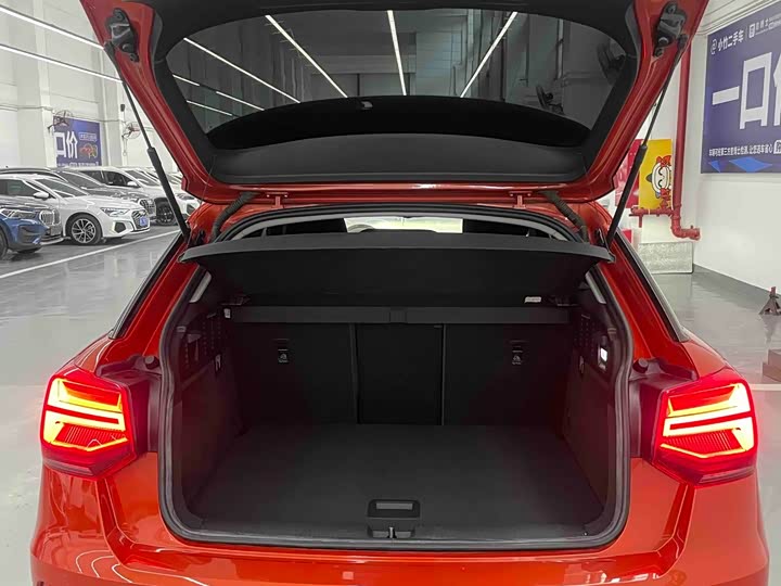 Фото 24 - Audi Q2L