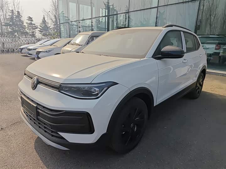 Фото 2 - Volkswagen Tharu