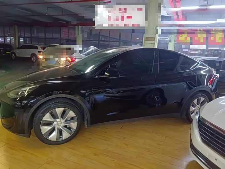 Фото 5 - Tesla Model Y