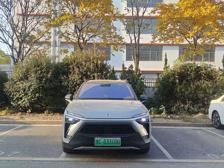 Фото 2 - Nio ES8