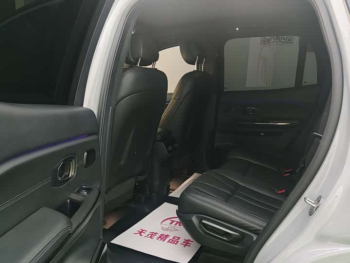 Фото 4 - Nio ES8