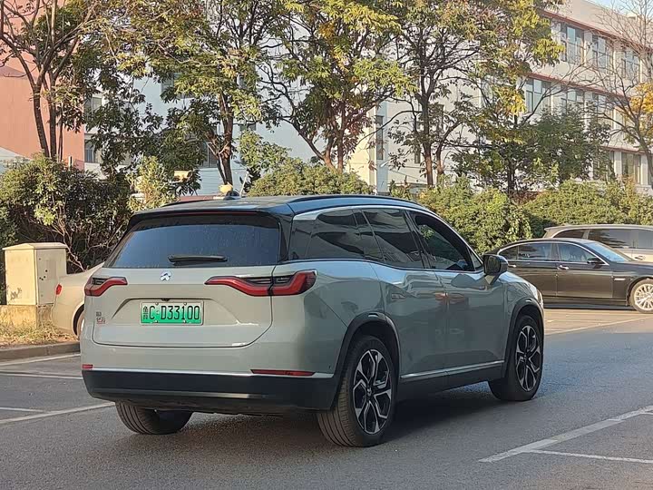 Фото 8 - Nio ES8