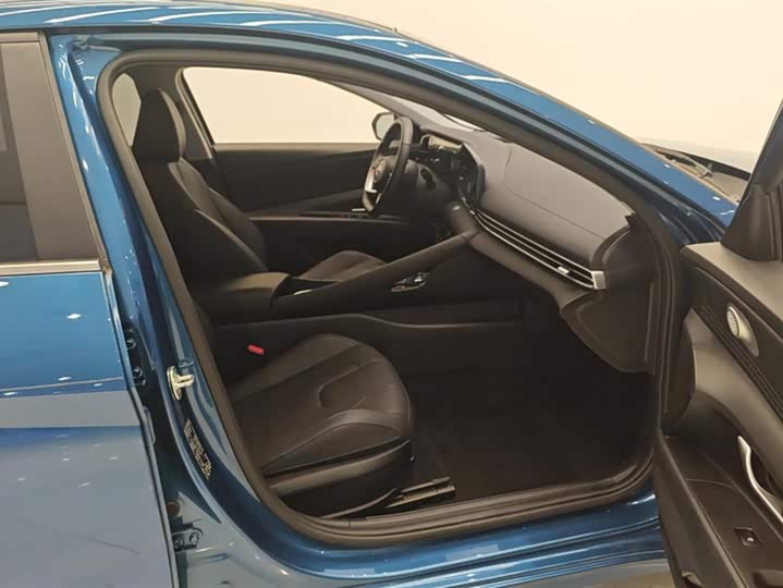 Фото 8 - Hyundai Elantra N line