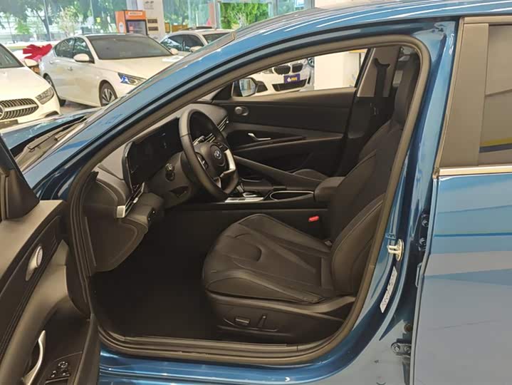 Фото 9 - Hyundai Elantra N line