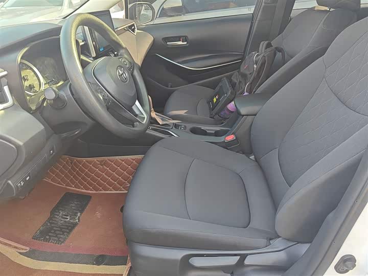 Фото 7 - Toyota Corolla