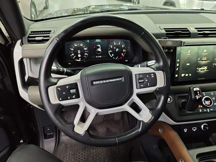 Фото 14 - Land Rover Defender