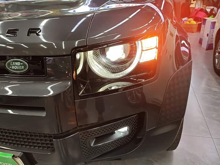 Фото 7 - Land Rover Defender