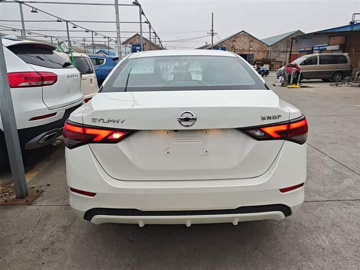 Фото 6 - Nissan Sylphy