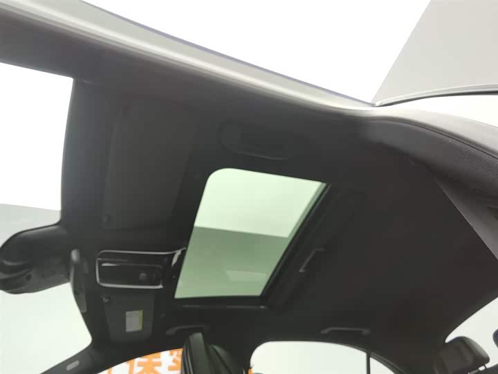 Фото 14 - Mercedes-Benz C-Class