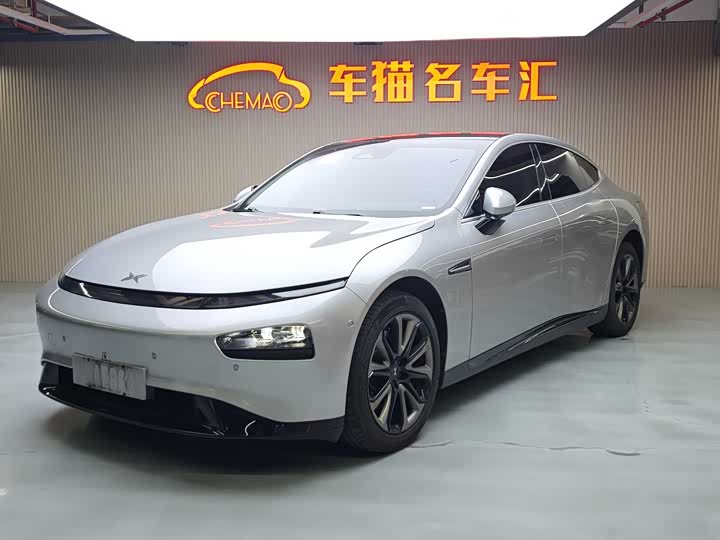Фото 2 - XPeng P7