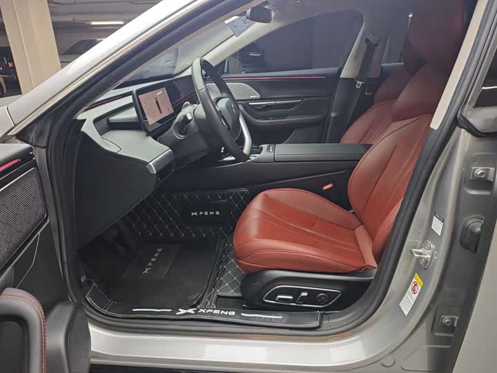 Фото 7 - XPeng P7