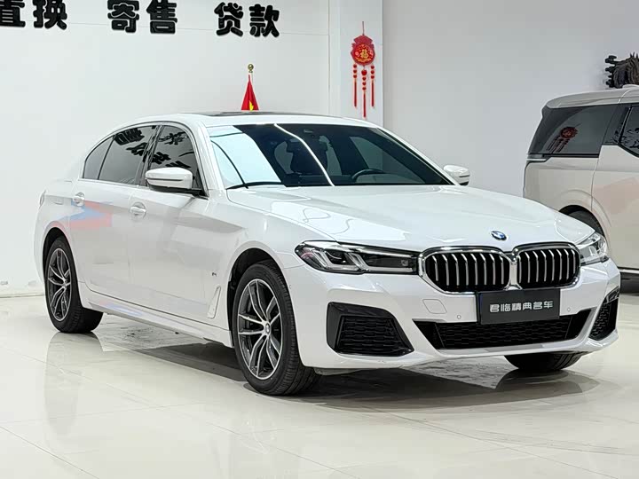 Фото 3 - BMW 5 Series