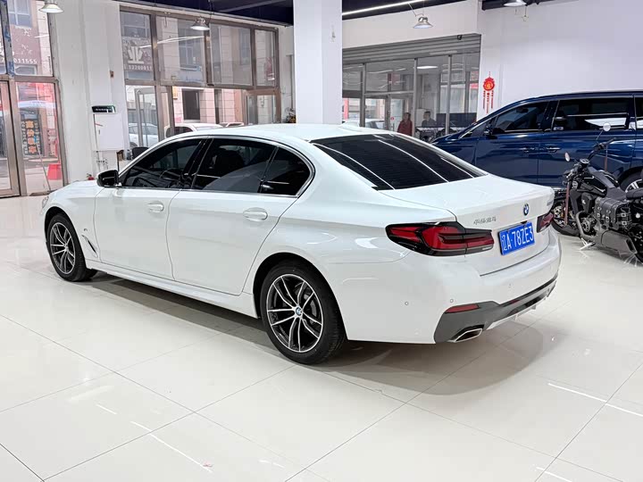 Фото 6 - BMW 5 Series