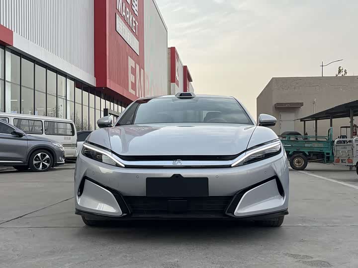 Фото 3 - BYD Han L