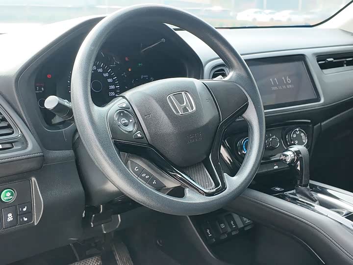 Фото 10 - Honda Vezel