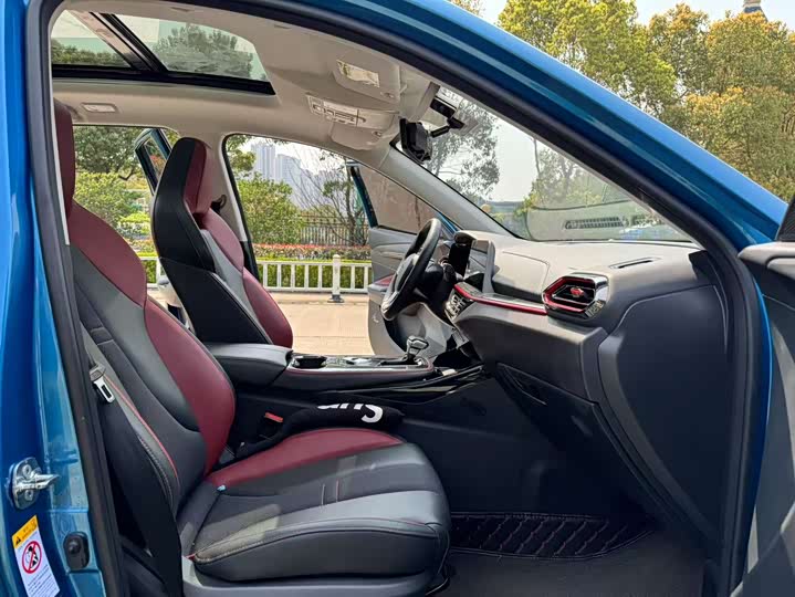 Фото 10 - Changan Oshan X5