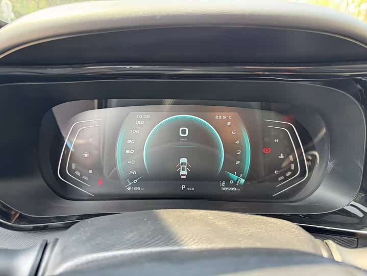 Фото 12 - Changan Oshan X5