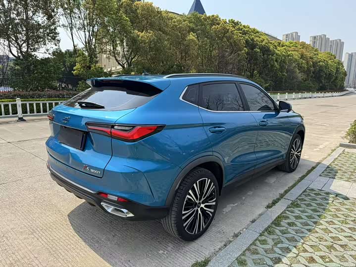 Фото 14 - Changan Oshan X5