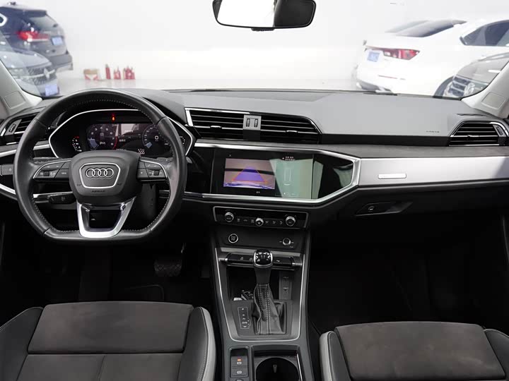 Фото 15 - Audi Q3