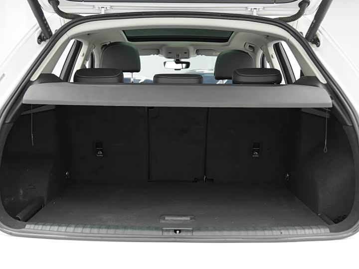 Фото 18 - Audi Q3