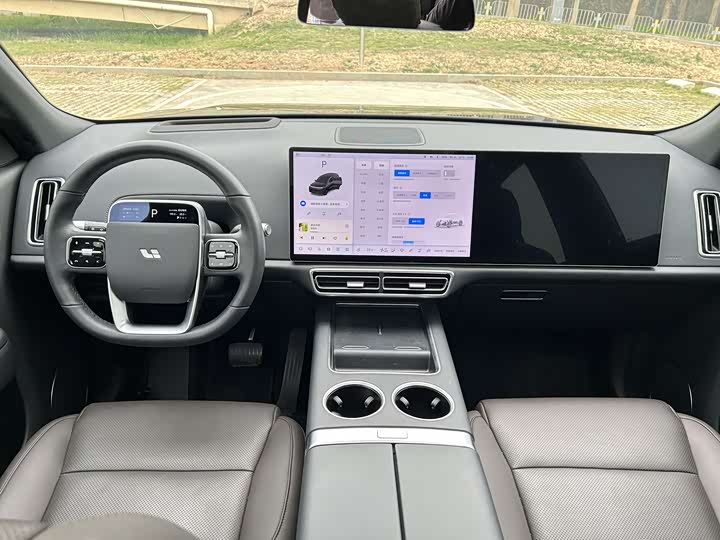 Фото 9 - LiXiang L8