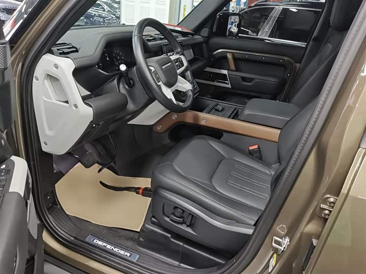 Фото 15 - Land Rover Defender